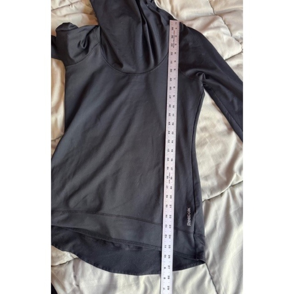 Reebok PlayWarm Black Cowl Neck Thumbhole Long Sleeve Athletic‎ Top Women's - Picture 13 of 14